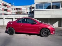 Gebraucht Peugeot 206 CC 109 PS (80 kW) 2003 Rot Cabrio