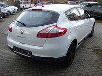 Gebraucht Renault Mégane III 110 PS (80 kW) 2014 Weiß Kleinwagen