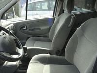 Gebraucht Renault Scénic 107 PS (78 kW) 2002 Silber Van / Kleinbus