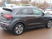 gebraucht Kia e-Niro NiroSpirit 64kWh CCS Kamera Wärmepumpe LED