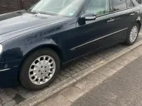 Gebraucht Mercedes E240 2004 Blau Limousine