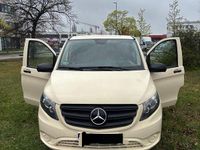 Gebraucht Mercedes Vito 190 PS (139 kW) 2023 Beige Van