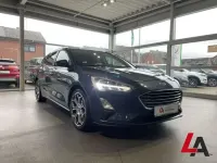 Gebraucht Ford Focus Titanium 125 PS (91 kW) 2019 Blue metallic (metallic) Kombi