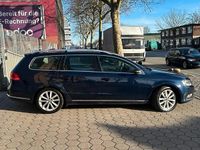 Gebraucht VW Passat Highline 170 PS (125 kW) 2012 Blau Kombi