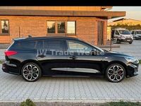 Gebraucht Ford Focus Active X 150 PS (110 kW) 2020 Schwarz Kombi