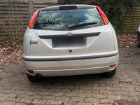 Gebraucht Ford Focus 75 PS (55 kW) 2002 Silber Kleinwagen