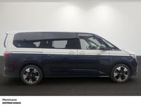 Second-hand VW Multivan Style 150 CP (110 kW) 2025 Alb Monovolum