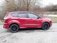 Gebraucht Ford Kuga ST-Line 175 PS (128 kW) 2019 Rot SUV