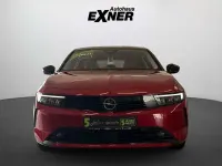 Gebraucht Opel Astra Elegance 110 PS (80 kW) 2023 Kardio rot / dach schwarz Kleinwagen