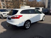 Używany Ford Focus Trend 95 KM (69 kW) 2014 Biały Kombi