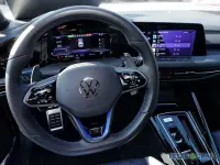 Second-hand VW Golf VIII R 333 CP (244 kW) 2024 Albastru Berlinǎ