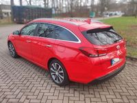 gebraucht Hyundai i30 1.4 T-GDI Premium, LED,NAV,AHK,SHZ,ACC