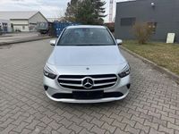 Gebraucht Mercedes E250 Progressive 160 PS (117 kW) 2022 Silber Limousine