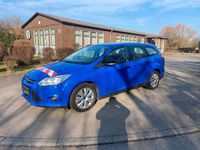 Gebraucht Ford Focus Trend 116 PS (85 kW) 2014 Blau Kombi