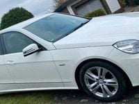 Gebraucht Mercedes E350 Avantgarde 231 PS (169 kW) 2009 Weiß Limousine
