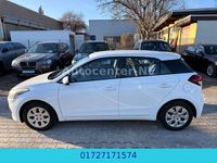 Gebraucht Hyundai i20 GO! 75 PS (55 kW) 2018 Weiß Limousine