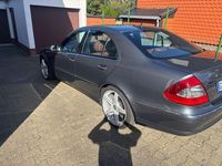 Gebraucht Mercedes E230 Avantgarde 204 PS (150 kW) 2008 Grau Limousine