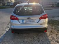 Gebraucht Ford Focus 100 PS (73 kW) 2015 Silber Kombi