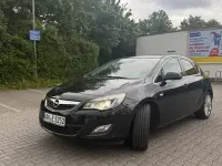 Brugt Opel Astra Edition 179 HK (131 kW) 2012 Sort Sedan
