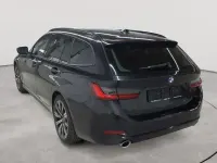 Gebraucht BMW 320 Sport Line 190 PS (139 kW) 2024 Saphirschwarz metallic Kombi