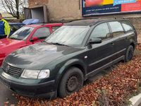 Gebraucht VW Passat 125 PS (91 kW) 1998 Grün Kombi