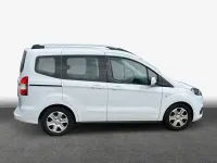 Gebraucht Ford Tourneo Courier Trend 75 PS (55 kW) 2020 Frostweiß Van / Kleinbus