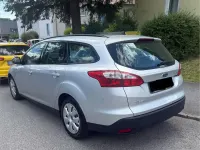 Gebraucht Ford Focus 115 PS (84 kW) 2014 Grau Limousine