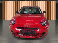 Gebraucht Fiat 600 La Prima 101 PS (74 kW) 2025 Rot rot (metallic) SUV