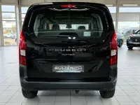 Neu Peugeot Rifter Allure 102 PS (75 kW) 2026 Schwarz Van / Kleinbus
