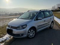 Gebraucht VW Touran Trendline 105 PS (77 kW) 2014 Silber Van / Kleinbus
