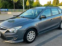 Gebraucht Hyundai i30 109 PS (80 kW) 2011 Grau Kombi