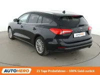 Gebraucht Ford Focus Titanium 150 PS (110 kW) 2020 Schwarz Kombi