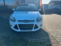 Gebraucht Ford Focus Champions Edition 100 PS (73 kW) 2012 Weiß Kleinwagen