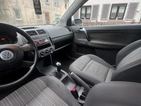 Gebraucht VW Polo 64 PS (47 kW) 2003 Silber Kleinwagen