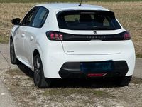 Gebraucht Peugeot 208 Active 101 PS (74 kW) 2022 Weiß Kleinwagen