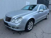 Usata Mercedes E280 190 CV (139 kW) 2006 Argento Berlina