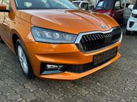 Neu Skoda Fabia 95 PS (69 kW) 2025 Phönixorange metallic Limousine