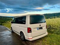 Używany VW Multivan Highline 245 KM (180 kW) 2021 Szary Minivan