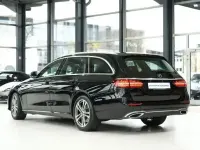 Gebraucht Mercedes E400 330 PS (242 kW) 2022 Schwarz  unilack Kombi