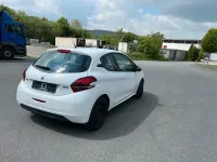 Gebraucht Peugeot 208 Active 2017 Weiß Kleinwagen