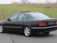 Gebraucht Mercedes E320 Avantgarde 224 PS (164 kW) 2001 Schwarz Limousine