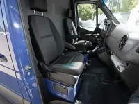 Używany Mercedes Sprinter 150 KM (110 kW) 2023 Niebieski Van