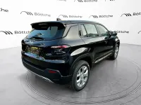 Neu Jeep Avenger Altitude 110 PS (80 kW) 2026 Schwarz SUV