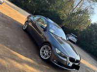 Gebraucht BMW 330 231 PS (169 kW) 2007 Grau Coupé