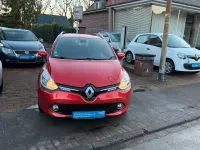 Gebraucht Renault Clio GrandTour Dynamique 90 PS (66 kW) 2015 Rot Kombi