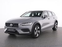 Gebraucht Volvo V60 CC Plus 197 PS (144 kW) 2024 Grau Kombi