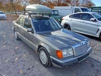 Gebraucht Mercedes E230 132 PS (97 kW) 1990 Grau Limousine