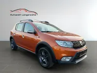 Gebraucht Dacia Sandero Celebration 90 PS (66 kW) 2017 Orange SUV