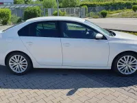 Gebraucht VW Jetta 105 PS (77 kW) 2011 Weiß Limousine