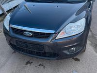 Gebraucht Ford Focus 100 PS (73 kW) 2011 Blau Kombi